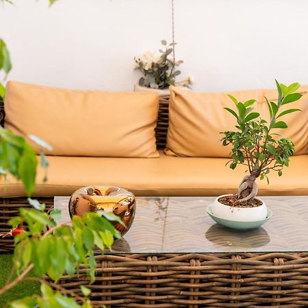 Palazzo Nicolaus Del Borgo Antico Bed & Breakfast Bari Ngoại thất bức ảnh