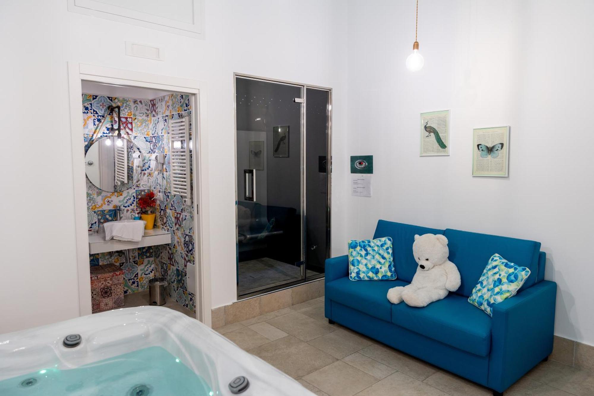 Palazzo Nicolaus Del Borgo Antico Bed & Breakfast Bari Ngoại thất bức ảnh